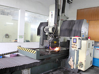 龍門磨床設(shè)備